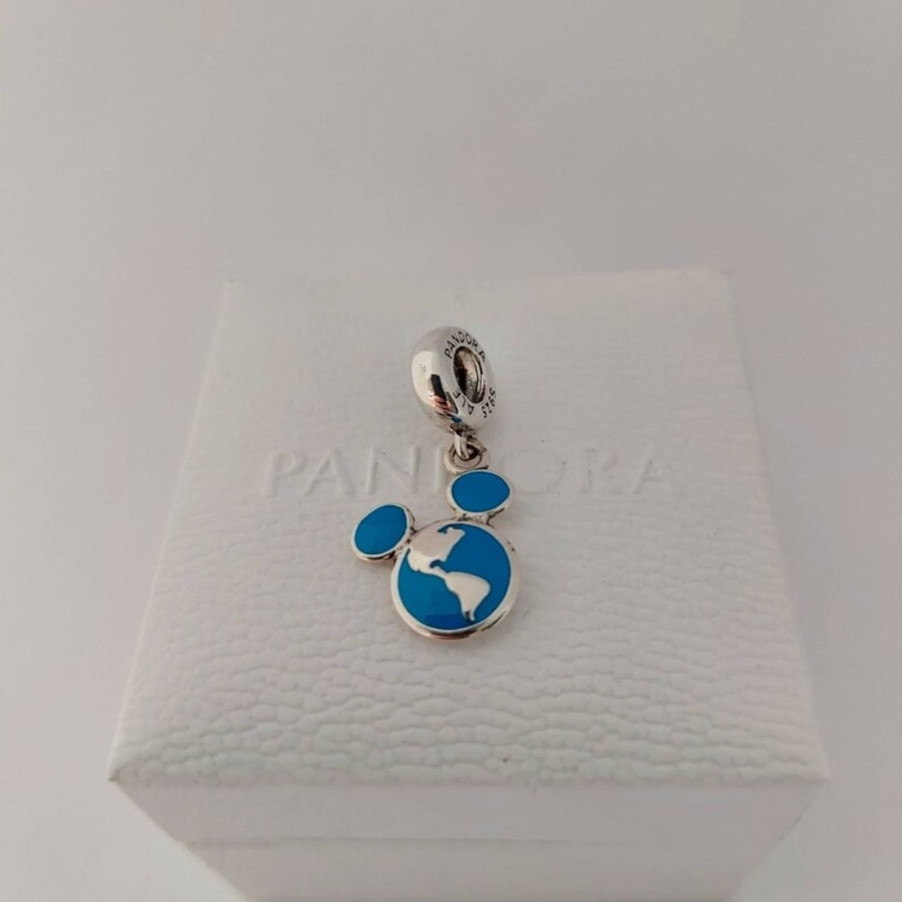 Pandora Vacation Club Member Globe Disney Mickey Disney Parks Charm - Picture 3 of 6